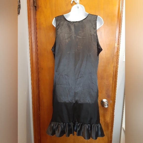 Disney Dress Women's Black Ruffled Tail Dress Size L - Picture 4 of 8